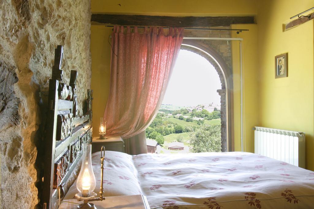 Il Giardino Degli Ulivi Villa Castelraimondo Екстериор снимка